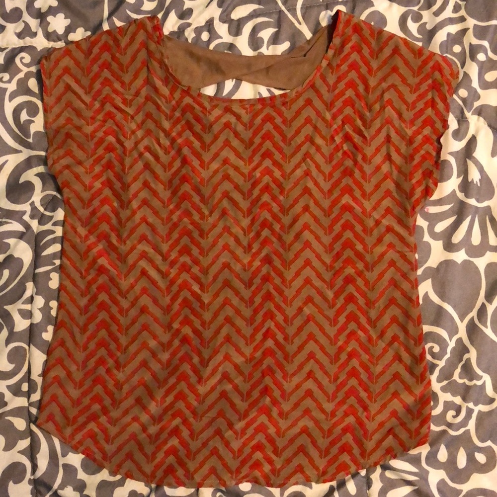 Flowy blouse with back detail